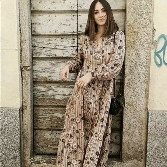 Red Camel Printed Floral Stripe Poplin Midi Dress - Picture 5 of 13